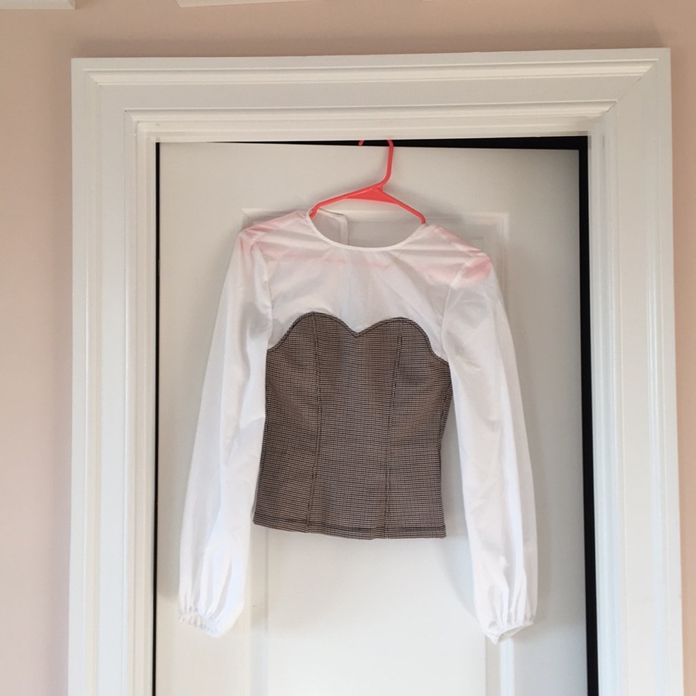 light longsleeve blouse